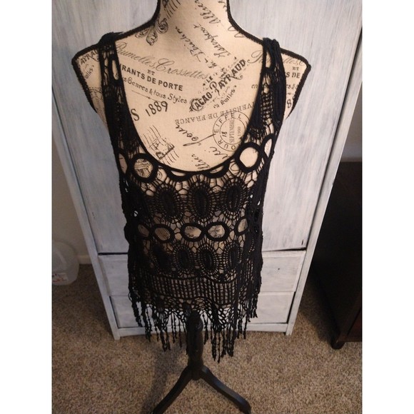 Love tree crocheted fringed Top Small Black Boho Cottage Core Feminine - Picture 3 of 9